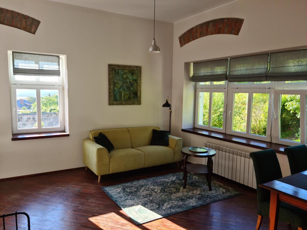 Apartamento Apartament W Starej Szkole Srebrna Góra Exterior foto