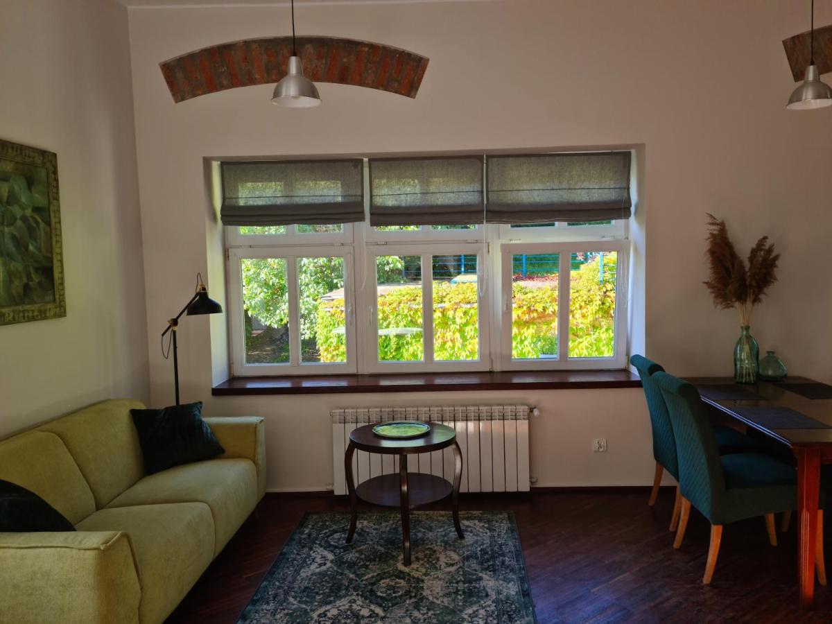 Apartamento Apartament W Starej Szkole Srebrna Góra Exterior foto